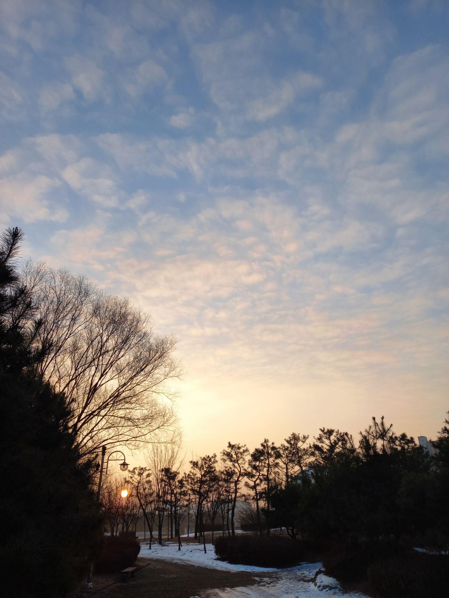 images/feeds/54b9d4707358a2ff3efeb14f30f9a3e6